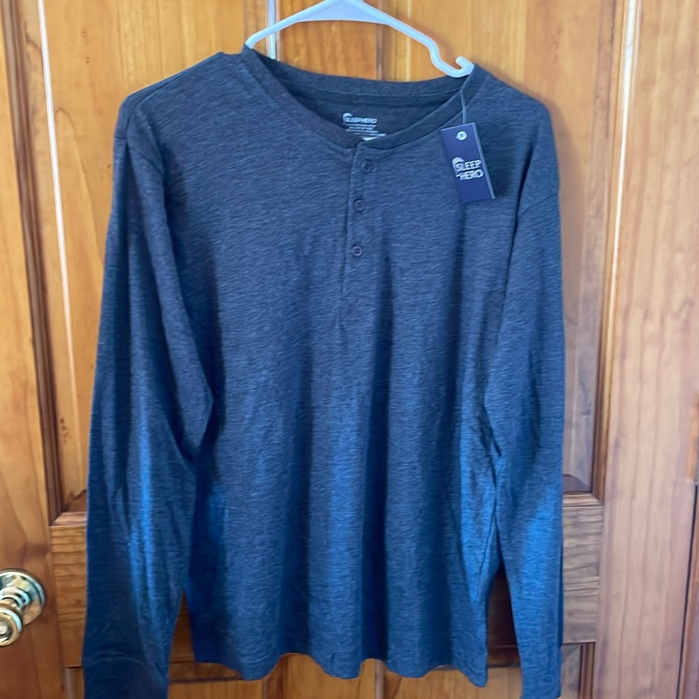 Sleephero men’s small long sleeve shirt. NWT